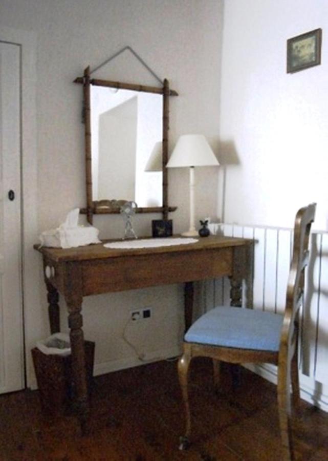 Chez Providence Chambres Et Table D'Hotes Cuxac-Cabardès Rum bild